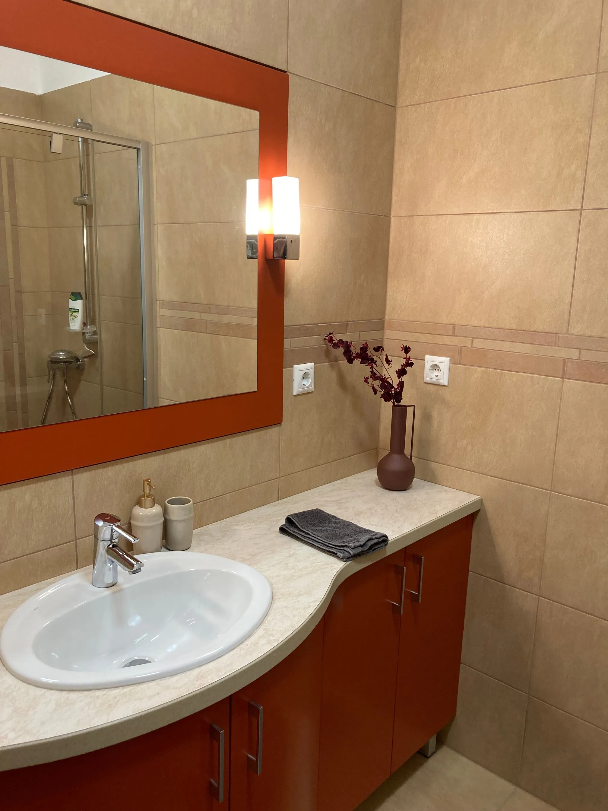 Alagsori fürdőszoba részlet